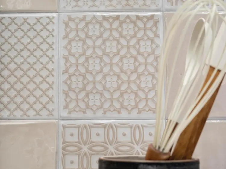 L'Antic Colonial Ronda Beige 16x16 — ambient