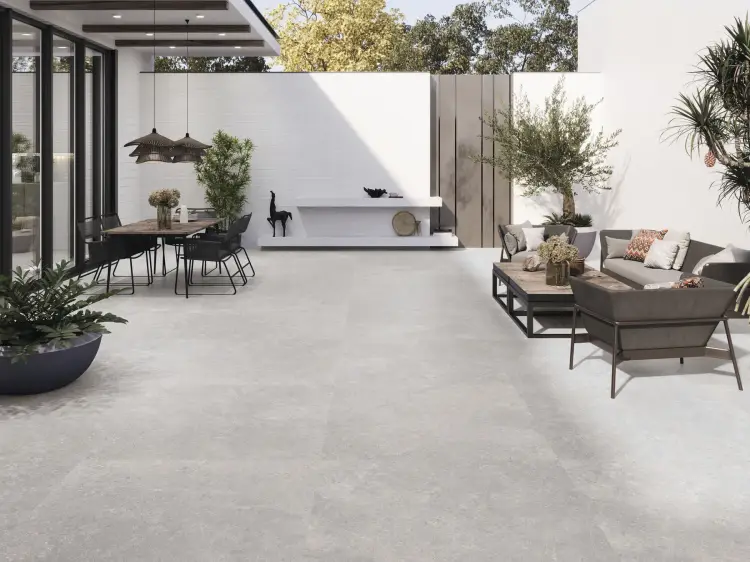 Baldocer Stoneland Pearl 120x120 mat antypoślizgowa — aranżacja