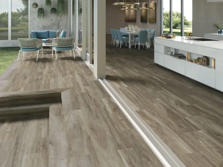 Baldocer Belfast Teak 29,5x120 mat — aranzacja