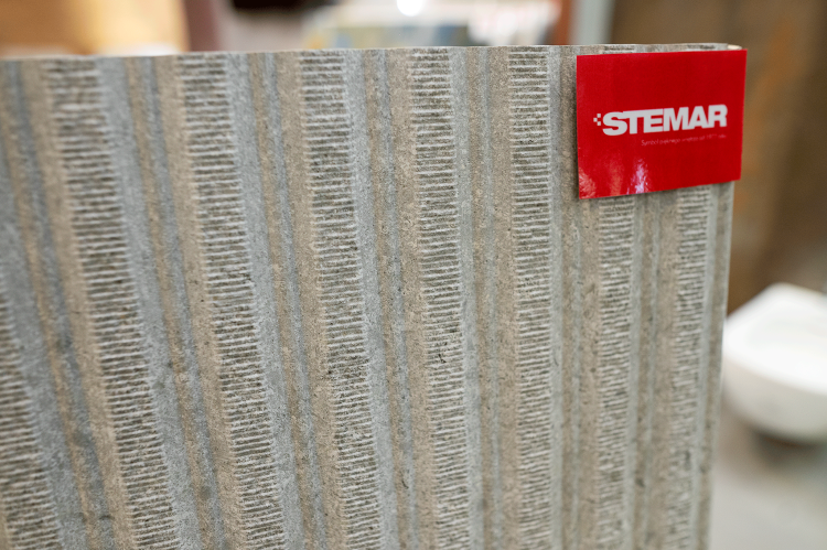 Porcelanosa Mombasa Prada Acero 45x120 (11).png