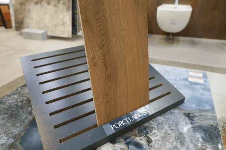 Porcelanosa-Manhattan-Cognac-29,4x180-stemar  (6).webp