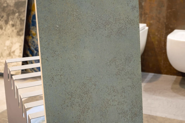 La-Platera-Vulkan-Turquoise-35×90-stemar (5).webp