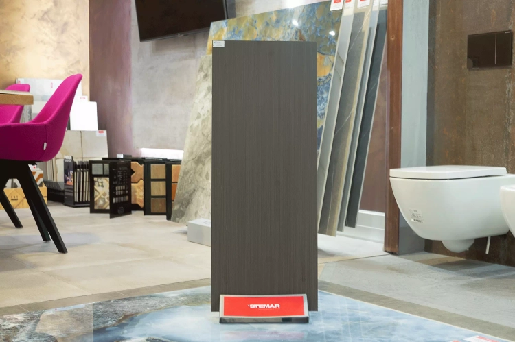 La-Platera-Shui-Brown-35×90-stemar (2).webp