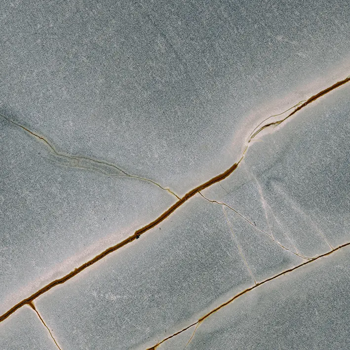 Porcelanosa Blue Roma Polished - Wielkoformatowa płyta w połysku, imitacja kamienia.
