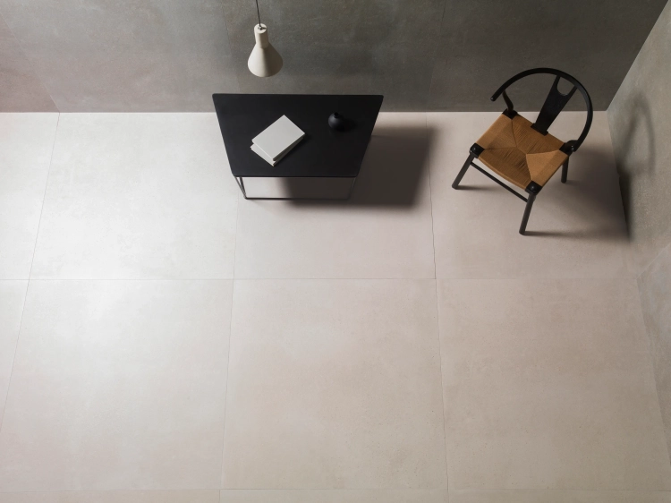 Porcelanosa Bottega Caliza L 60,2×60,2 cm — gres porcelanowy, mat, jasna tonacja Caliza, nierektyfikowany