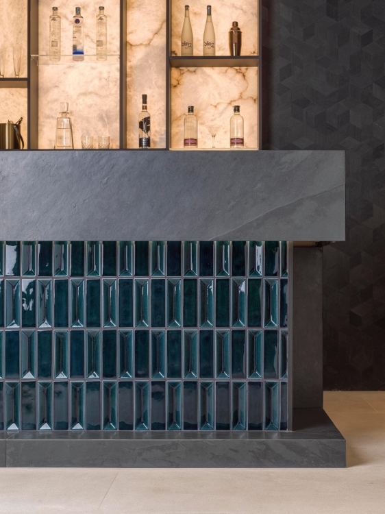 L'ANTIC COLONIAL BRUMA COBALT 20X25,5X2,5 8.jpg