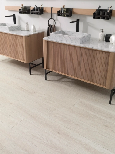 PORCELANOSA DEVON BONE 29,4×180 cm – gres podłogowy w odcieniu jasnego beżu (bone) wizualizacja