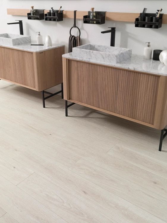 PORCELANOSA DEVON BONE 29,4×180 cm – gres podłogowy w odcieniu jasnego beżu (bone) wizualizacja